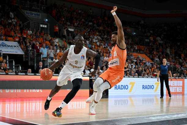 经多次在关 经多次在关